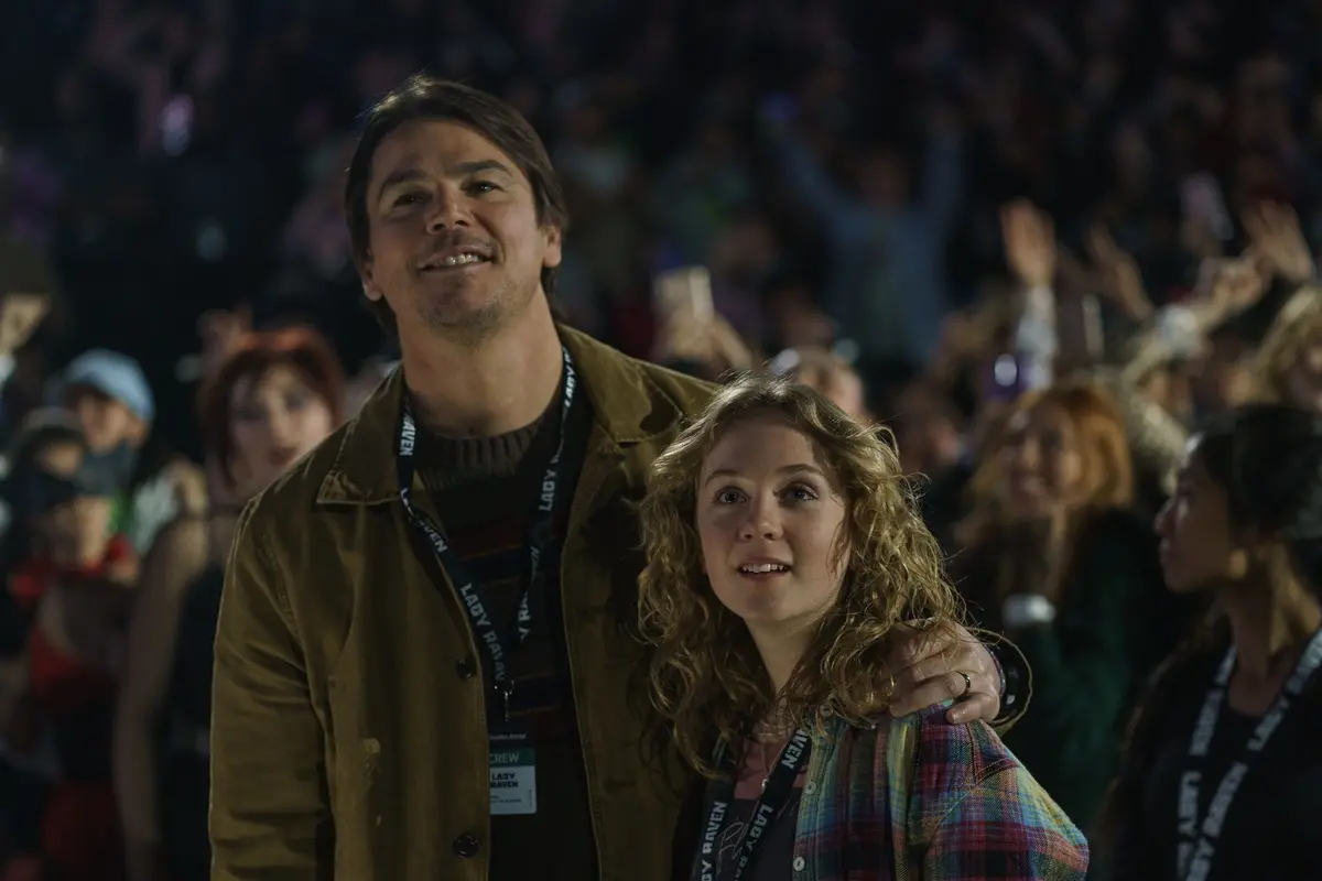 Josh Hartnett e Ariel Donoghue in Trap. \\u00A9 2024 Warner Bros. Entertainment Inc. All Rights Reserved. Photo Credit: Sabrina Lantos