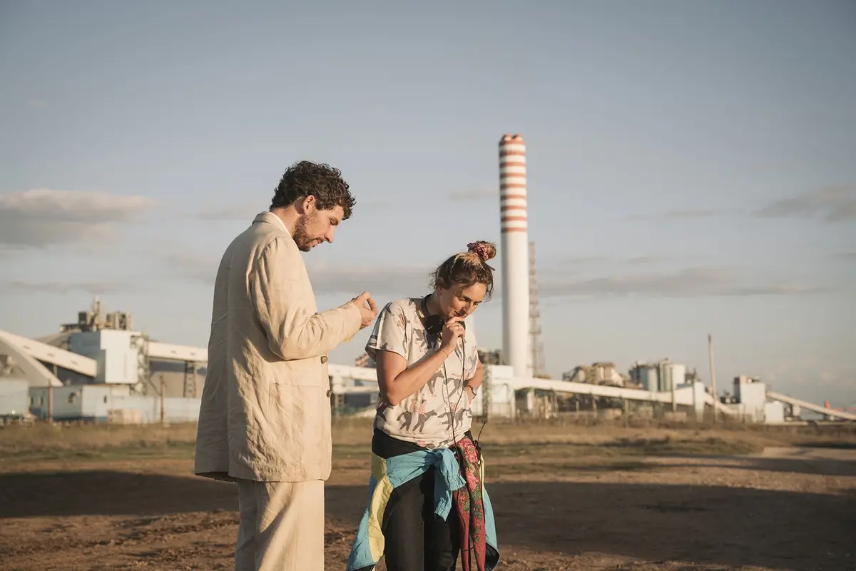 Josh O'Connor e Alice Rohrwacher sul set di La chimera