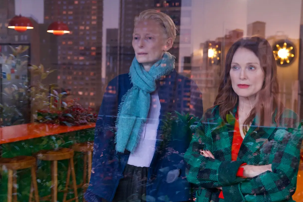 Tilda Swinton e Julianne Moore in The Room Next Door