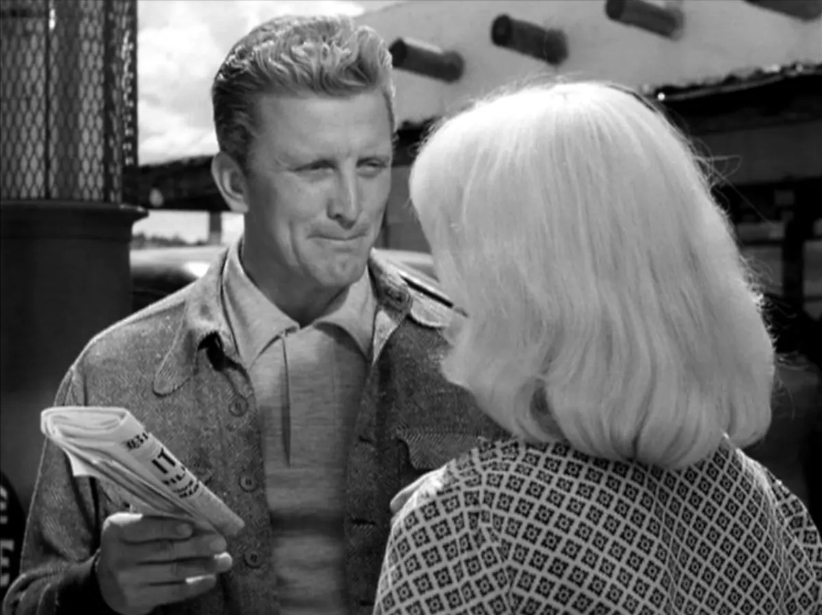 Kirk Douglas in L'asso nella manica