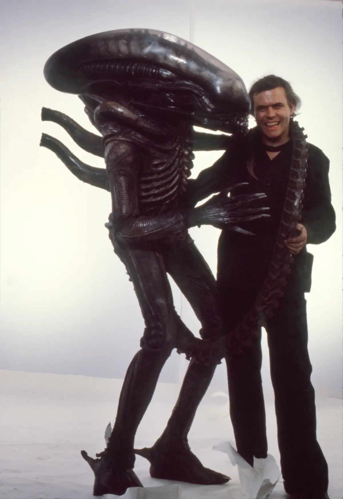 H.R Giger con lo Xenomorfo - Foto Mia Bonzanigo