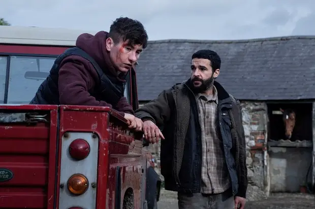 Barry Keoghan e Christopher Abbott in Bring Them Down