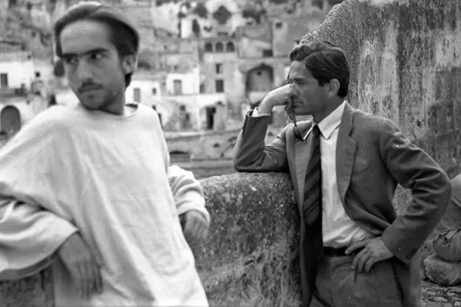 Enrique Irazoqui con Pier Paolo Pasolini sul set di Il Vangelo secondo Matteo , Domenico Notarangelo