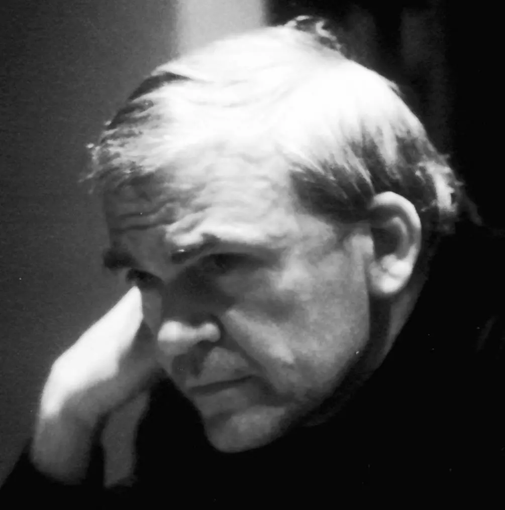 È morto Milan Kundera, lo scrittore de L'insostenibile leggerezza  dell'essere aveva 94 anni